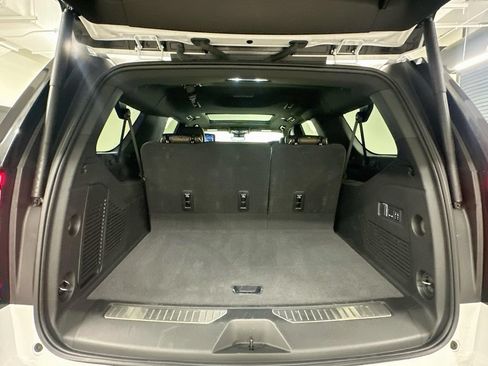 Used 2025 GMC Yukon XL Denali Ultimate AWD/4WD image 28