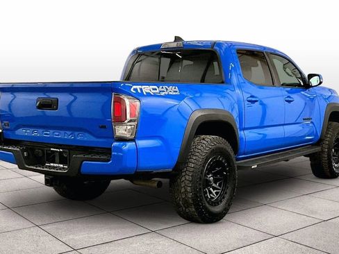 Used 2020 Toyota Tacoma TRD Off-Road image 11