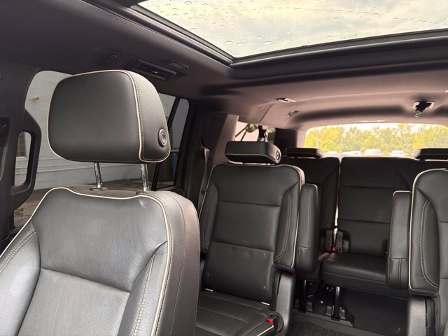 Used 2021 Chevrolet Suburban Premier w/ Premium Package AWD/4WD image 65