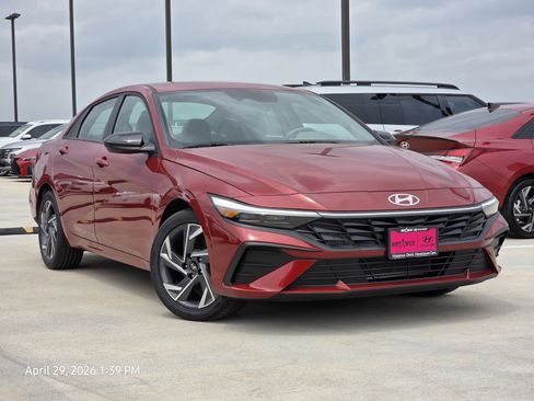 Certified 2025 Hyundai Elantra Sport FWD image 1