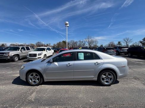 Used 2010 Chevrolet Malibu LT w/ Power Convenience Package image 8