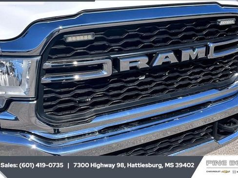Used 2019 RAM 3500 Tradesman w/ Chrome Appearance Group image 21