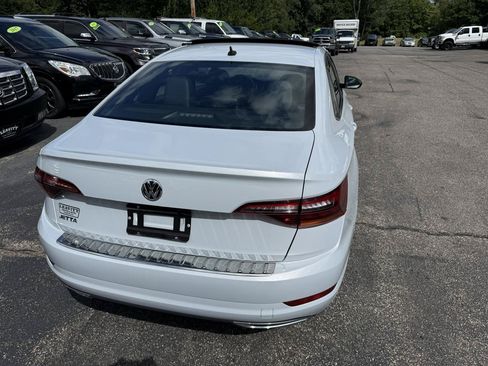 Used 2019 Volkswagen Jetta R-Line FWD image 12
