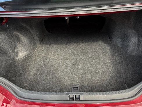 Used 2015 Toyota Camry SE FWD image 11
