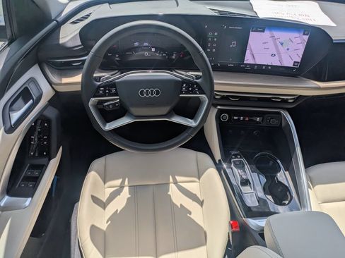 Used 2025 Audi Q5 Premium AWD/4WD image 28