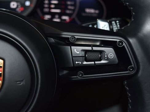 Used 2023 Porsche Panamera 4 Platinum Edition image 11