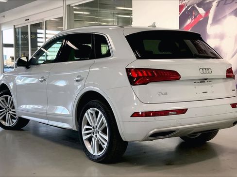 Used 2020 Audi Q5 2.0T Premium Plus w/ Premium Plus Package image 4