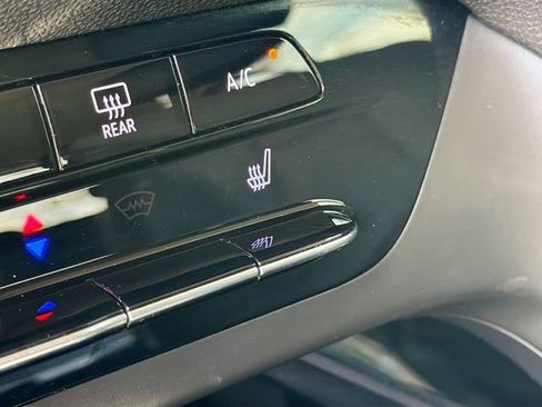 Used 2021 Buick Envision Preferred FWD image 20
