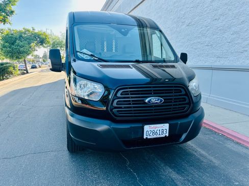 Used 2017 Ford Transit 250 148 Medium Roof RWD image 2