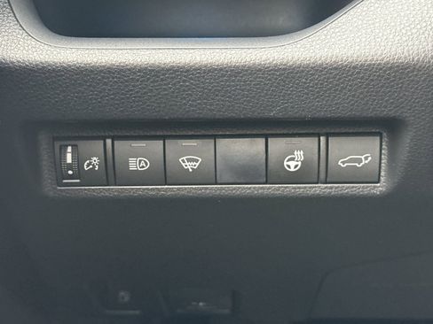 Used 2020 Toyota RAV4 XSE image 31