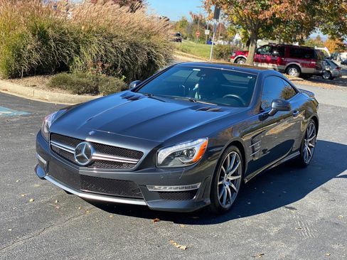 Used 2013 Mercedes-Benz SL 63 AMG image 2