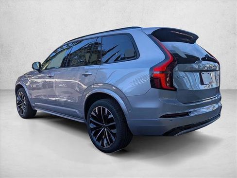 New 2026 Volvo XC90 B6 Ultra image 9