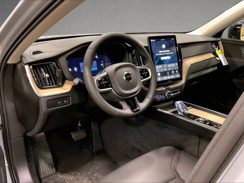 New 2026 Volvo XC60 T8 Plus w/ Protection Package Premier AWD/4WD image 7