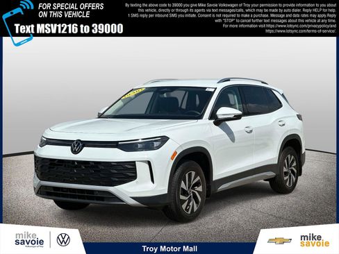 Used 2025 Volkswagen Tiguan S AWD/4WD image 1