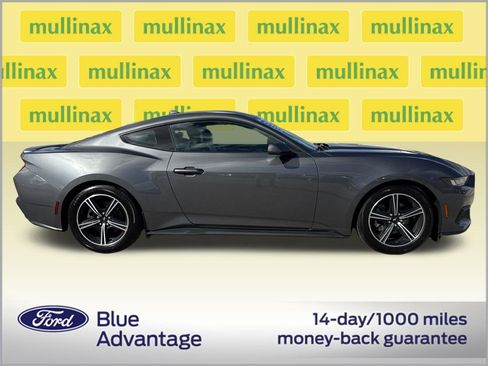 Used 2024 Ford Mustang Premium image 2