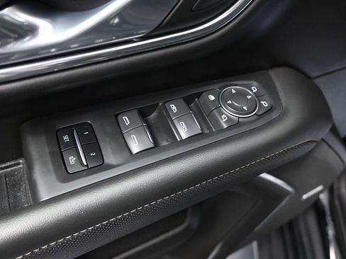 Used 2023 Chevrolet Tahoe Premier image 12