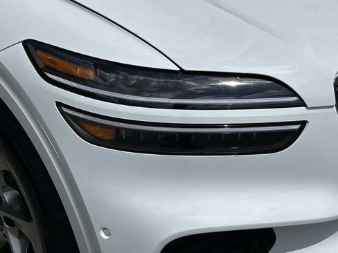 New 2026 Genesis GV70 2.5T Advanced image 9