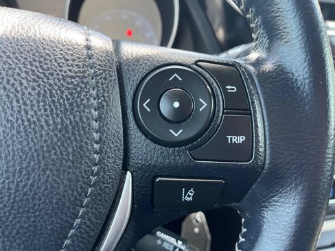 Used 2018 Toyota Corolla iM FWD image 23