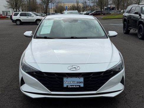 Used 2021 Hyundai Elantra SEL image 3
