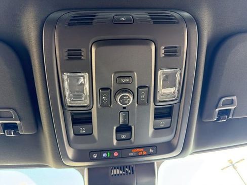 Used 2025 GMC Yukon AT4 Ultimate w/ LPO, Floor Liner Package AWD/4WD image 45