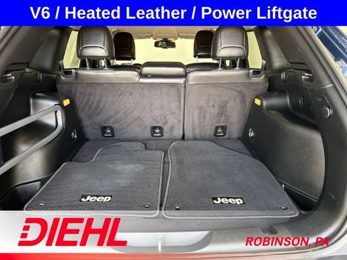 Used 2018 Jeep Cherokee Limited AWD/4WD image 9