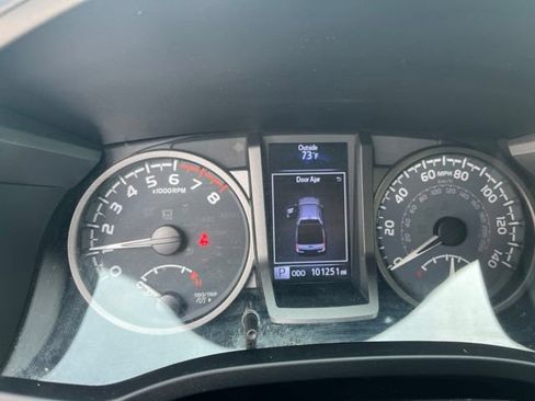 Used 2020 Toyota Tacoma TRD Sport RWD image 20