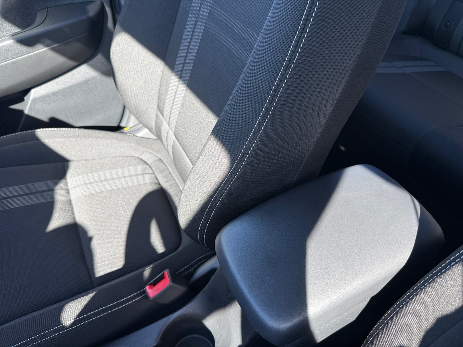 Certified 2025 Hyundai Venue SEL FWD image 14