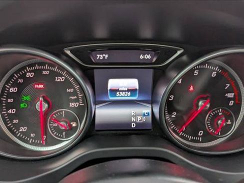 Used 2018 Mercedes-Benz GLA 250 4MATIC image 26