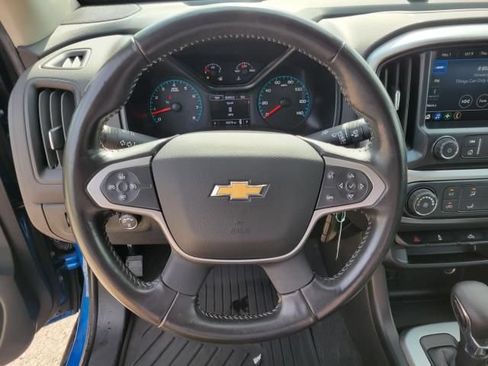 Used 2022 Chevrolet Colorado LT w/ LT Convenience Package AWD/4WD image 22