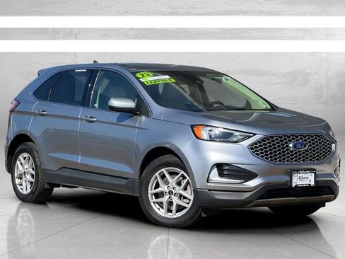 Used 2023 Ford Edge SEL image 2