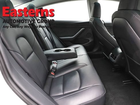 Used 2023 Tesla Model 3 Standard Range image 17