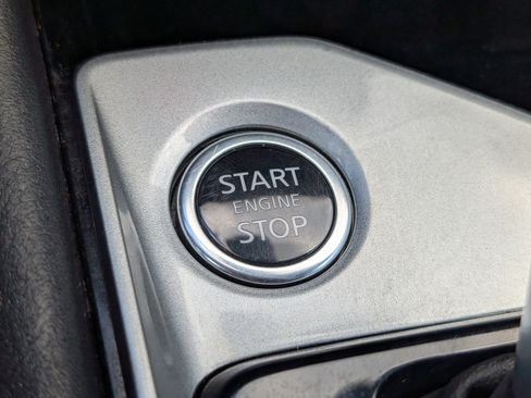 Used 2024 Nissan Altima 2.5 SV FWD image 24