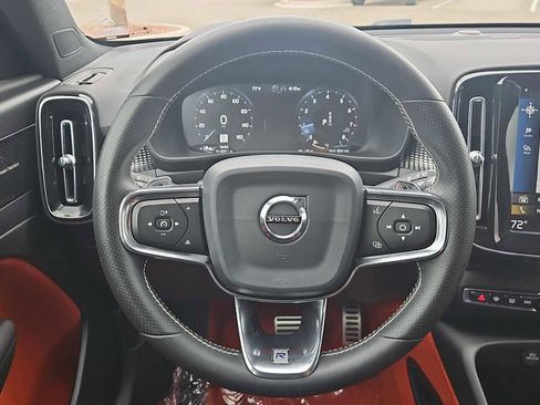 Used 2020 Volvo XC40 T5 R-Design AWD/4WD image 11