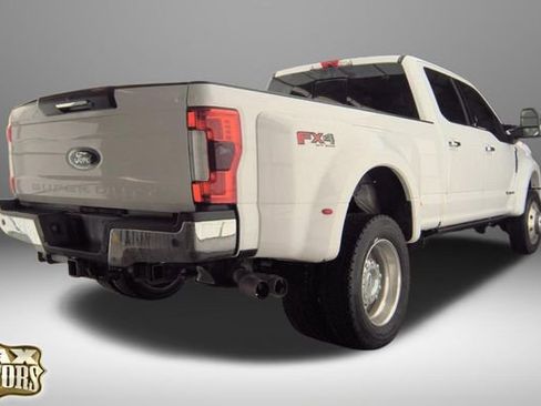 Used 2017 Ford F450 Lariat w/ Lariat Ultimate Package image 7