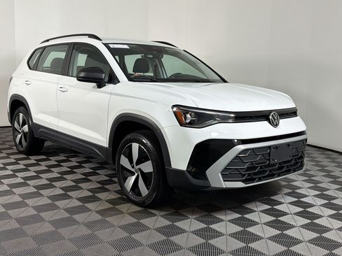 Used 2025 Volkswagen Taos S AWD/4WD image 24