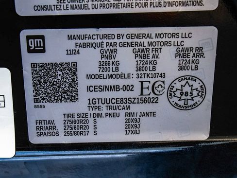 Used 2025 GMC Sierra 1500 Elevation image 14