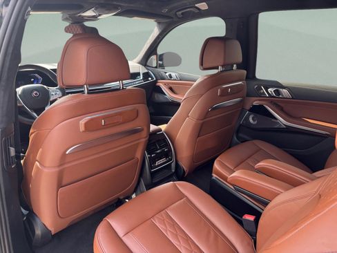 Used 2026 BMW ALPINA XB7 image 26