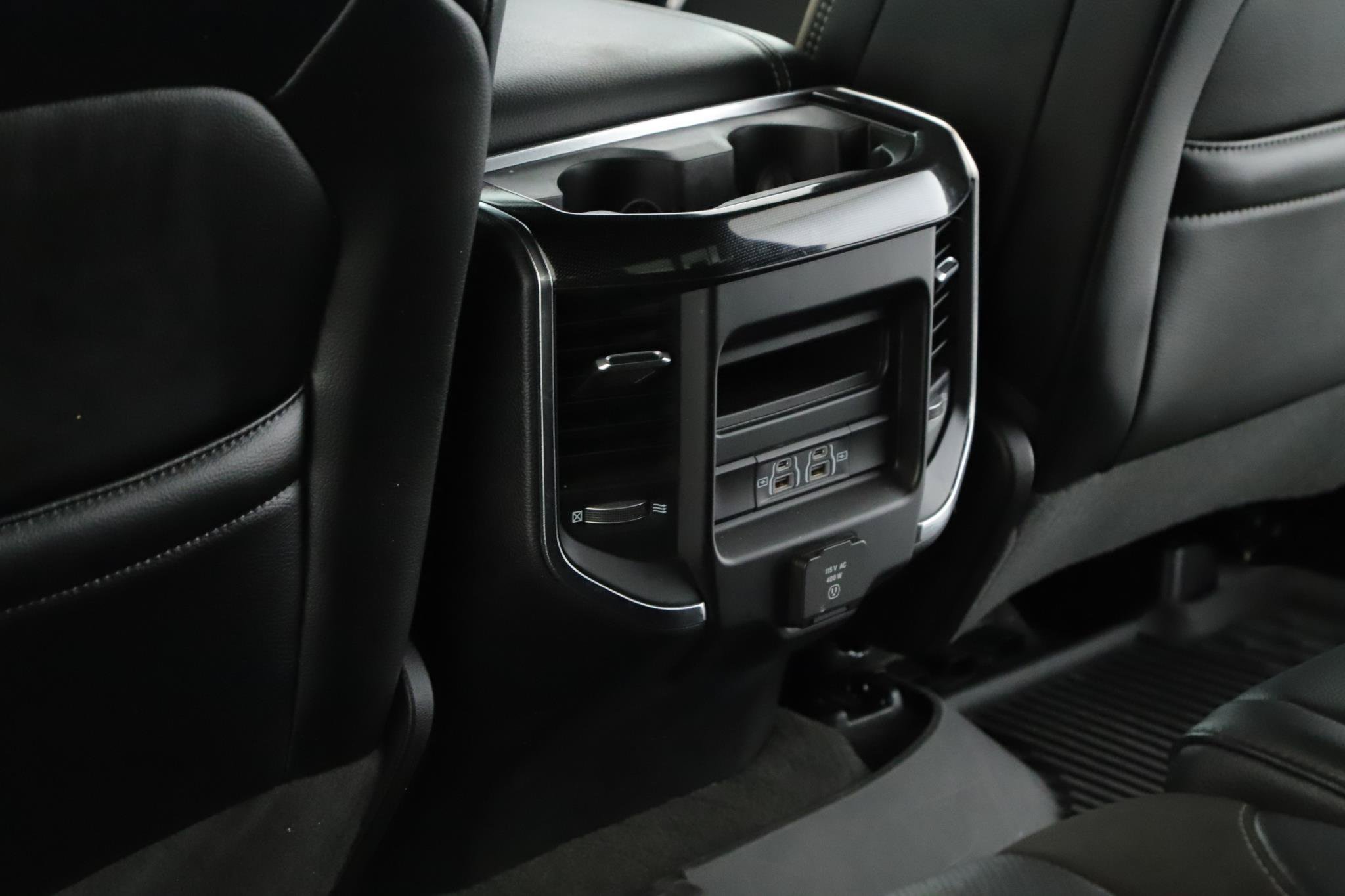Used 2022 RAM 1500 Laramie AWD/4WD image 6