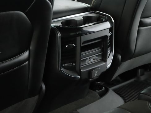 Used 2022 RAM 1500 Laramie AWD/4WD image 6