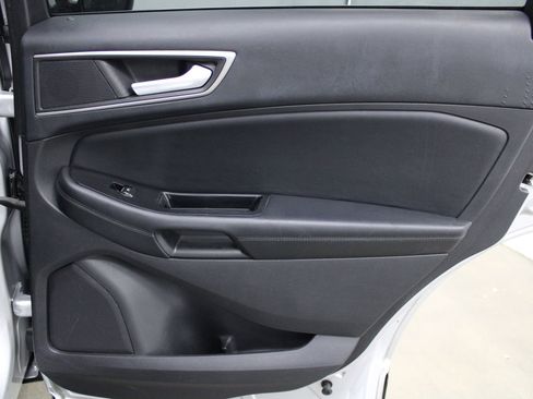 Used 2015 Ford Edge SEL w/ Equipment Group 201A AWD/4WD image 23