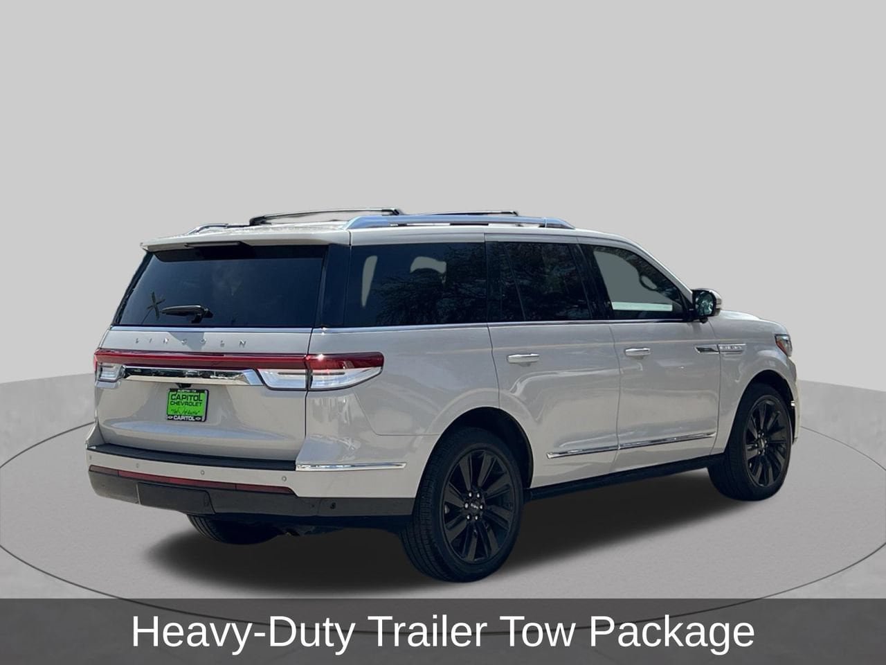 Used 2023 Lincoln Navigator Reserve AWD/4WD image 5