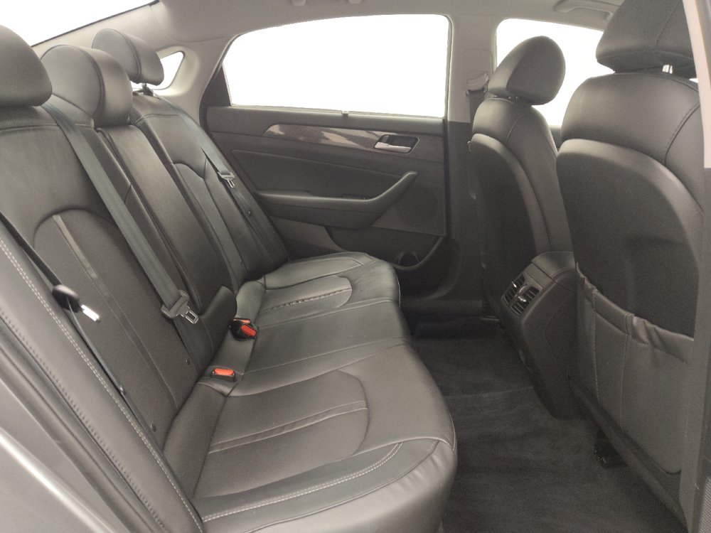 Used 2018 Hyundai Sonata Limited w/ Limited Ultimate Package 03 FWD image 19