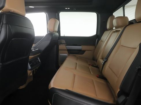 Used 2024 Ford F250 Lariat w/ Lariat Ultimate Package image 30