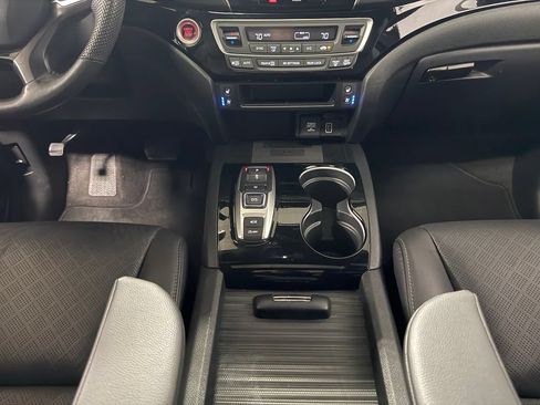 Used 2023 Honda Passport Elite image 13