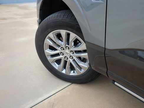 Used 2024 Ford F150 King Ranch w/ FX4 Off-Road Package image 10