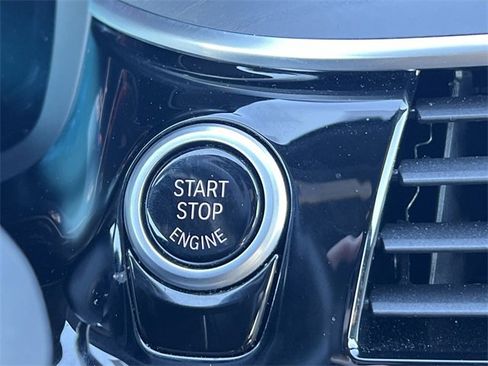 Used 2022 BMW 540i w/ Premium Package image 20