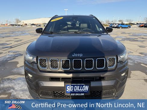 Used 2023 Jeep Compass Latitude w/ Convenience Group image 3