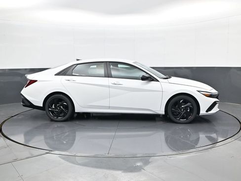 New 2026 Hyundai Elantra Sport image 4