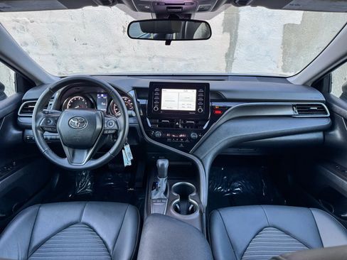 Used 2022 Toyota Camry SE image 20