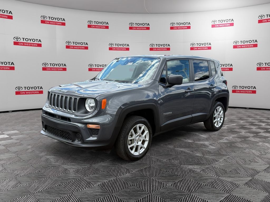 Used 2023 Jeep Renegade Latitude AWD/4WD image 1
